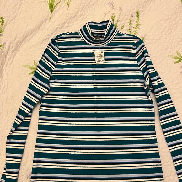 New striped sweater - Picture 1 of 3